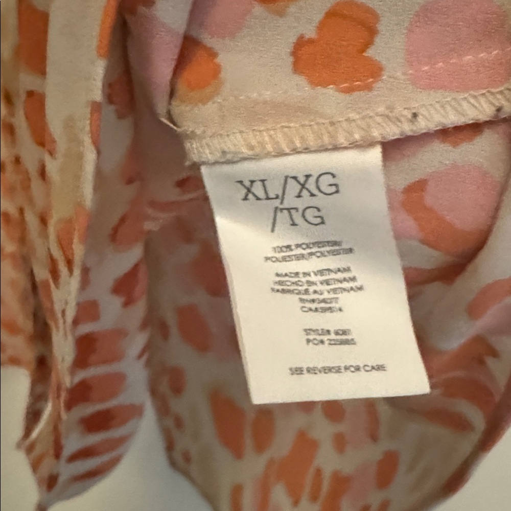 Cabi Go-To Abstract print blouse XL - Picture 4 of 5